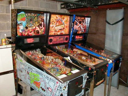 Scared stiff, Flintstones and Jackbot pinball machines